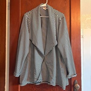 ANDREE BY UNIT Black and White Striped Moto-style Knit Jacket